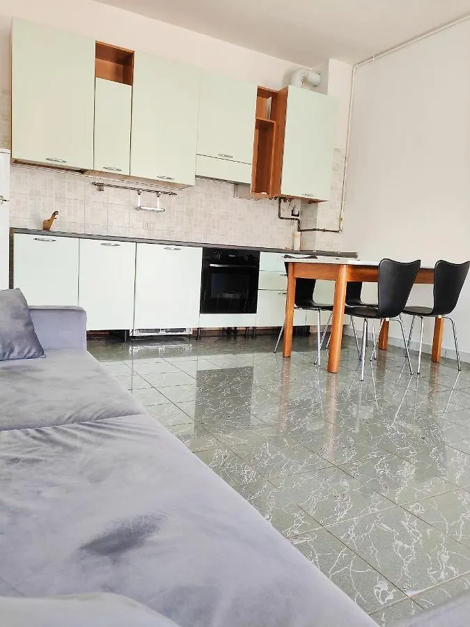 Apartament Sesto Rondo Mm1 contacts